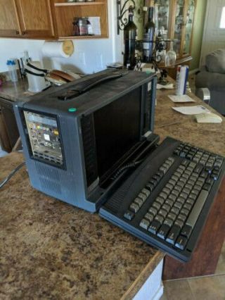 Vintage Dolch Portable Pc Computer