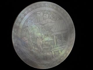 LARGE GAMING COUNTER ARMORIAL ANTIQUE CHINESE MOTHER OF PEARL CASINO CHIP 3