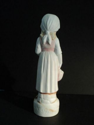 ANTIQUE LATE 1800 ' S GERMAN LITTLE BISQUE GIRL FIGURINE HOLDING A FRUIT BASKET 5