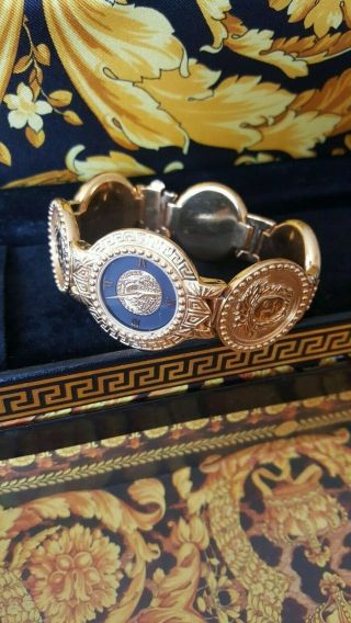 Vintage GIANNI VERSACE SIGNATURE Gold Plated Medusa Head Bracelet Watch w/ box 3