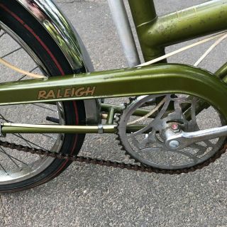 Twin set of Vintage The Raleigh Twenty Folding Bicycles,  Nottingham England 10