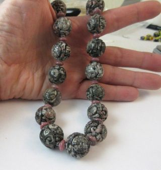 Vintage Shou Rhodolite Chinese export carved beads necklace Fabulous. 7