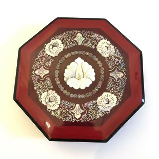 Vintage Korean Red Lacquer With Mother Of Pearl Inlay Octagon Bento Box