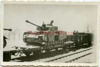 Wwii Photo - 29th Infantry Divison - Captured German Railway Gun & Panzer Iv Tank 2