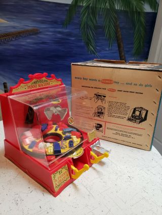 REMCO 1959 Coney Island Penny Machine with box and prizes 2