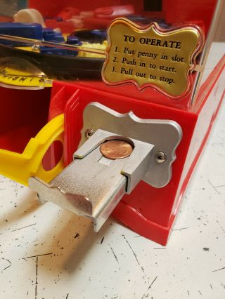 REMCO 1959 Coney Island Penny Machine with box and prizes 5