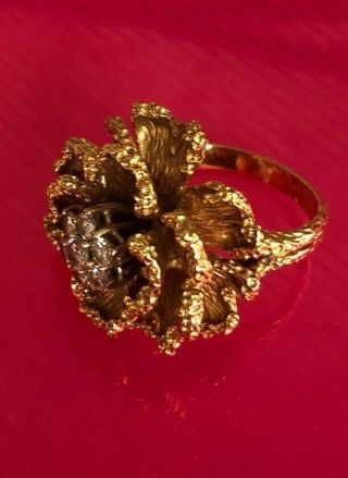 Solid 18K Gold & Diamond Intricately designed Flower Petal Motif Ring 3