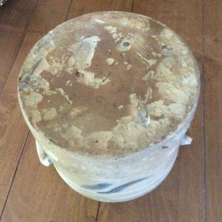 Antique 2 gallon stoneware Crock with handles & cobalt blue accent - 3