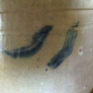 Antique 2 gallon stoneware Crock with handles & cobalt blue accent - 8