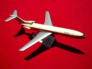 Pacific Miniatures Psa Boeing 727 1:/100th.  Scale,  Rare Vintage Collectors Item