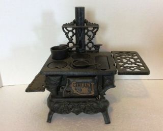 Vintage Collectible Crescent Cast Iron Metal Toy Stove Oven Salesman Sample
