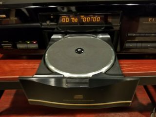 Pioneer Elite PD - 65 PD65 Reference CD Player One of the best vintage CD Player 2