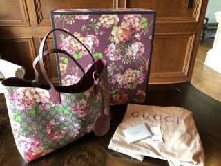 Gucci Blooms Reversible Antique Rose Canvas Tote Bag