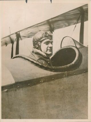 Capt.  James E.  Miller 1918 Ww1 Press Photo Aviator German P.  O.  W.