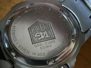 Vintage Tag Heuer proffesional 200 mtrs with date in alround conditio 4