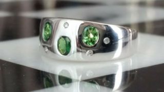 Vintage Natural Emerald and diamond 14k White gold ring size 7 4.  4 grams 8