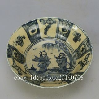 Chinese old hand - carved Blue & white porcelain figure pattern bowl c01 2