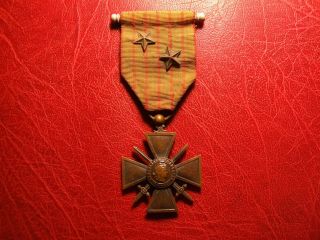 World War I 1914 - 16 French Cross Of War With 2 Stars Medal
