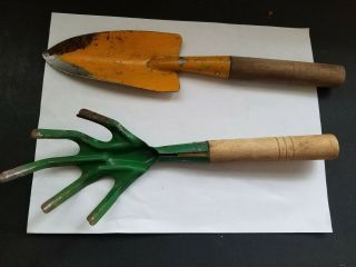 (2) Vintage Garden Hand Tools Scratch Cultivator - Trowel