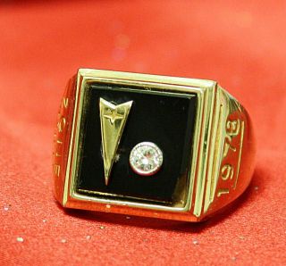 Vtg 1978 14k Yellow Gold,  Onyx & Diamond Pontiac Ring Size 9.  75