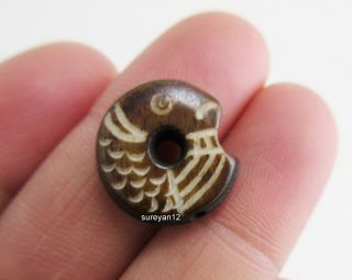 Vintage Handwork Bone Netsuke Necklace Pendant Carving Fish Sysn - 042