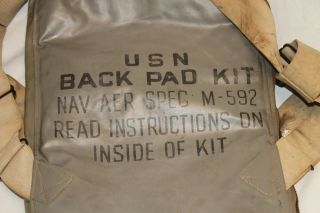 WW2 US Navy Aviator ' s Pilot ' s emergency back pack survival kit M - 592 2