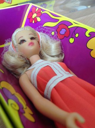 Vintage Barbie Francie No Bangs Blonde TNT 1971 5