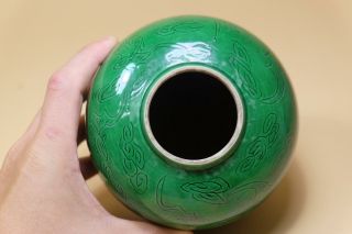 Anique Chinese Green Glazed Porcelain Bat Jar. 4