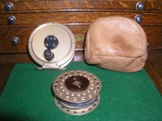 Vintage Valentine 375 Val - Craft Inc.  Fly Fishing Reel & 1 Extra Spool&case