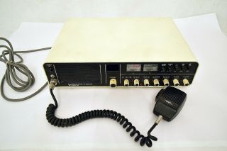 Rare Vintage Communications Power Inc Cp 2000 Base - Cb 80 Channels - Powers Up