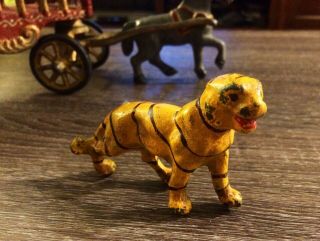 VTG Kenton Cast - Iron Overland Circus Wagon Horse Tiger Figurine 1920 - 30 ' s ECU 2