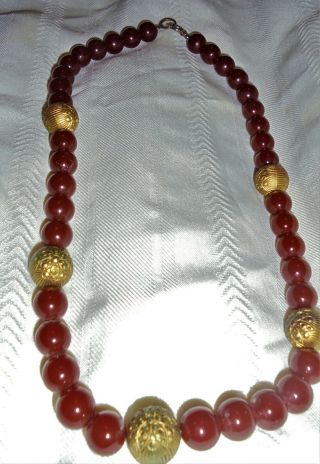 VTG Round Honey Amber Red Bead w/Gold Accents Necklace 25 
