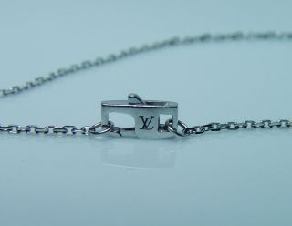 Louis Vuitton 18K White Gold Diamond Necklace 16 
