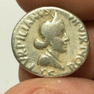 Ancient Roman Silver Coin Denarius Republic 3.  4gr 18.  4mm