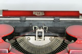 VTG Antique Red Royal Model P Typewriter w/ Case & Extra Ink Ribbon Twin Spool 6