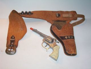 Vintage Kilgore Buck Toy Cap Pistol With Leather Holster And Belt Made In Usa