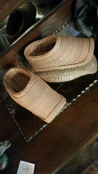 Vintage Japanese Handmade Bamboo Weave Style Beige Brown Shoes Cane Home Decor