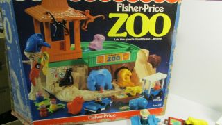 Vintage 1984 Fisher Price Little People Play Family Zoo,  916 - Complete W/ Box 3