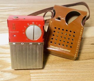 Rare Red 1959 Sony Tr - 86 8 Transistor Radio From Japan Collectible Vintage