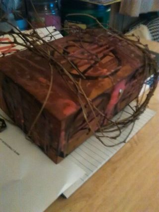 Dybbuk Box Evil Inside Ancient Ones Bound To Owner Of The Box
