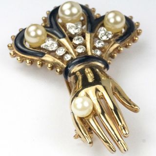 Trifari ' Alfred Philippe  Empress Eugenie ' Gold and Pearls Hand Pin Clip 3