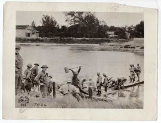 1918 Constructing Pontoon Bridge Marne River Chateau Thierry France News Photo