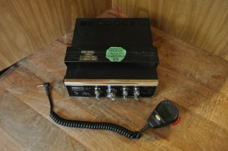 Rare Vintage Courier Gladiator PLL 40 CH SSB CB Radio Large Mobile / Base / 6