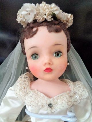Vintage 1950s Madame Alexander CISSY BRIDE Doll 20 