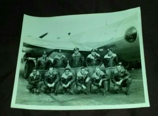 Wwii Photo Of Shumate And Crew Of B29 Bomber " The City Of Phoenix " Names On Back