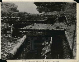 1931 Press Photo Grenade Throwers In Us Trenches In France