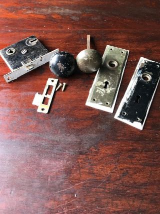 Vintage Brass Door Knob Set With Plates And Lock Mechanism