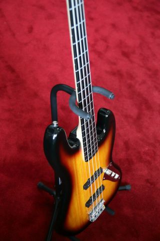 Fender Squier Vintage Modified Fretless Jazz Bass 4 - String Sunburst Single Coil 4