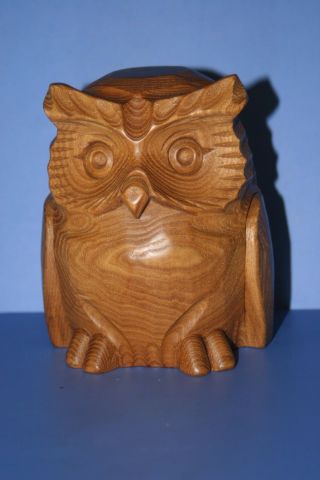 The Wood Carving Of The Owl Ainu Japan 202