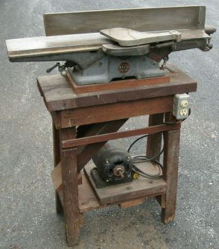 Vintage Delta Milwaukee 6 In.  Jointer - Woodworking - Heavy Cast Iron Construction